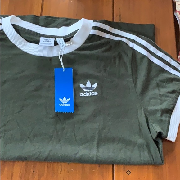 Adidas t shirt - Picture 2 of 6
